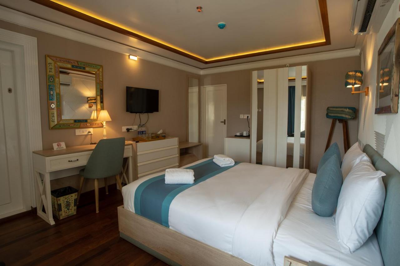 State Beach Resort And Spa Канур Екстериор снимка