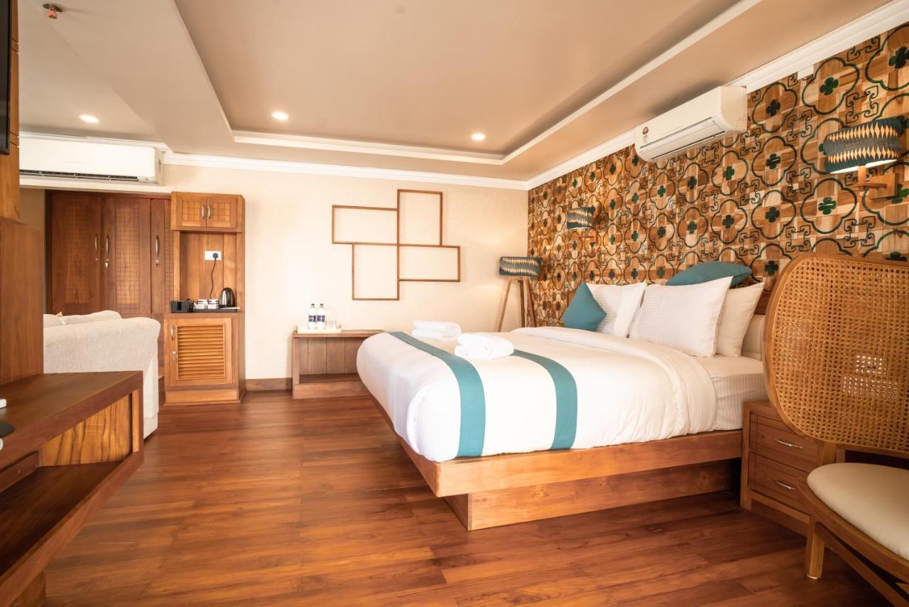 State Beach Resort And Spa Канур Екстериор снимка
