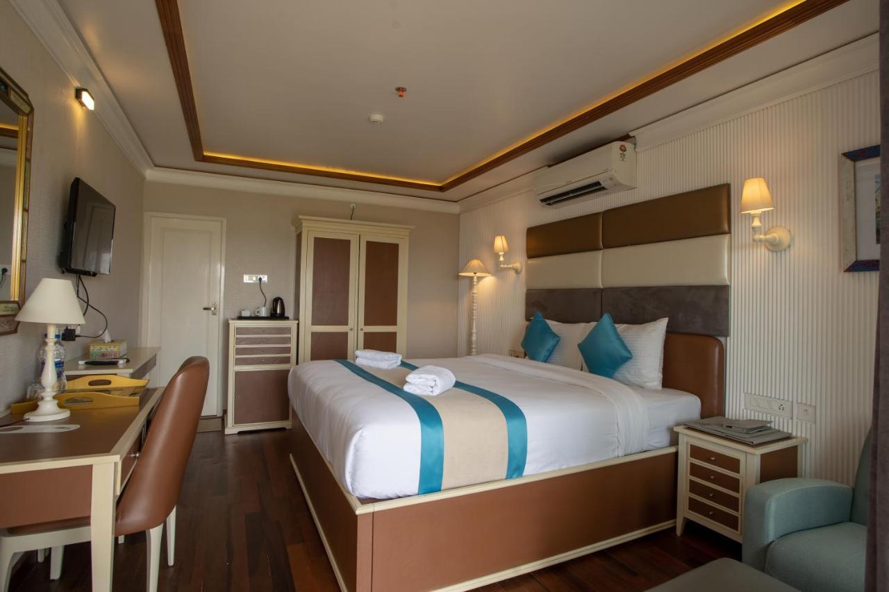 State Beach Resort And Spa Канур Екстериор снимка