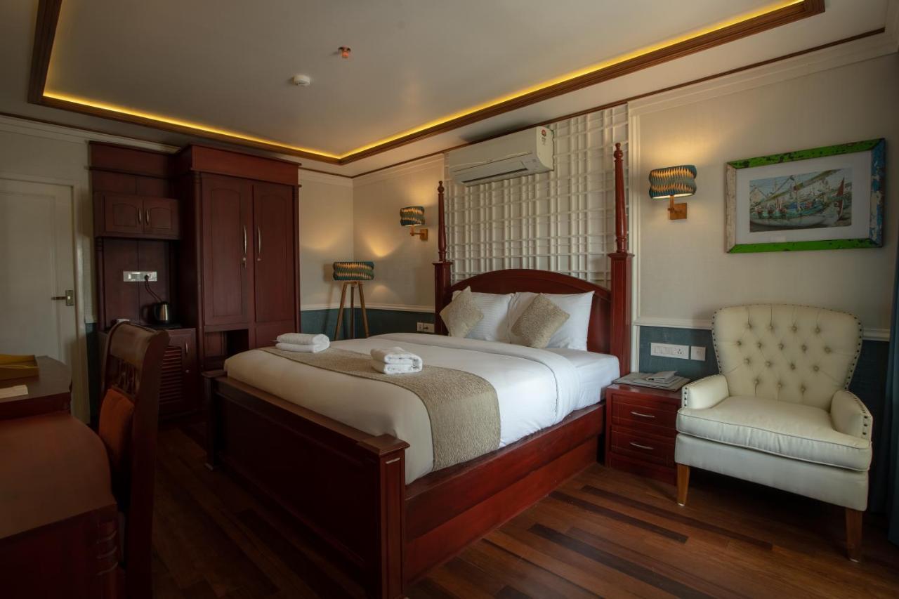 State Beach Resort And Spa Канур Екстериор снимка