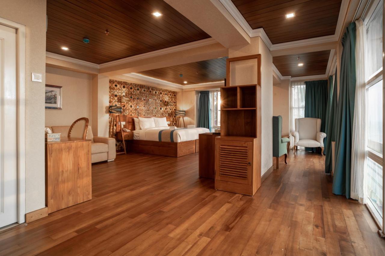 State Beach Resort And Spa Канур Екстериор снимка