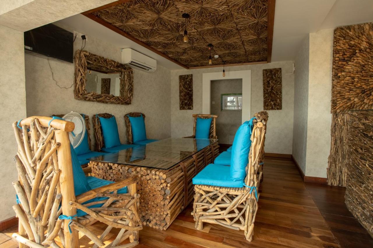 State Beach Resort And Spa Канур Екстериор снимка